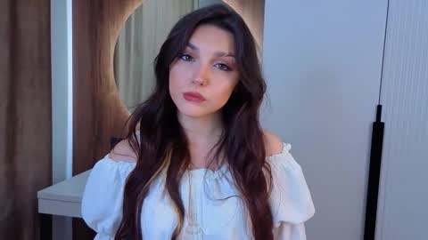 Dina online show from December 14, 2:06 am