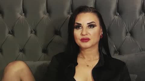 Erica online show from December 18, 9:08 pm