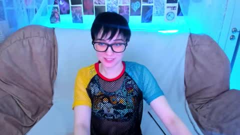 Ericka online show from January 8, 5:26 pm