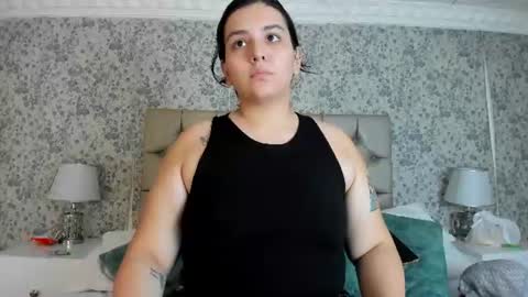 Snapshot of erickcarmack chatting on August 8, 4:03 am Erick online show from August 8, 4:03 am
