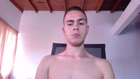 Snapshot of erik_rodriguez chatting on October 6, 6:16 pm Erik rodriguez online show from October 6, 6:16 pm