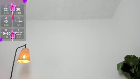 Snapshot of erika1717 chatting on April 8, 11:16 pm erika1717 online show from April 8, 11:16 pm