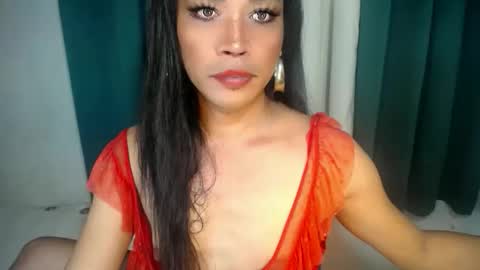 Snapshot of erika_madrigal chatting on October 1, 1:55 am erika_madrigal online show from October 1, 1:55 am
