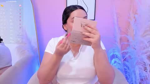 Erika Mendez online show from October 28, 7:49 pm