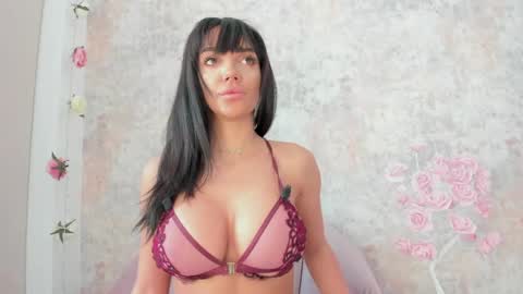 Erikabeee online show from March 25, 6:41 am