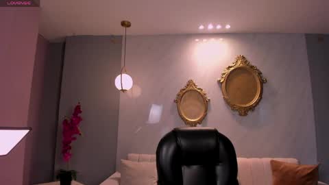Snapshot of erikabenz chatting on March 26, 12:11 pm Erika Benz online show from March 26, 12:11 pm