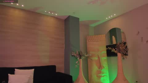 Snapshot of erikabenz chatting on March 30, 12:06 pm Erika Benz online show from March 30, 12:06 pm