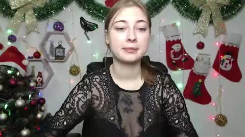 Snapshot of erikafanks chatting on December 24, 7:11 pm erikafanks online show from December 24, 7:11 pm