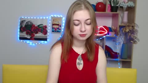 Snapshot of erikafanks chatting on January 12, 7:00 am erikafanks online show from January 12, 7:00 am