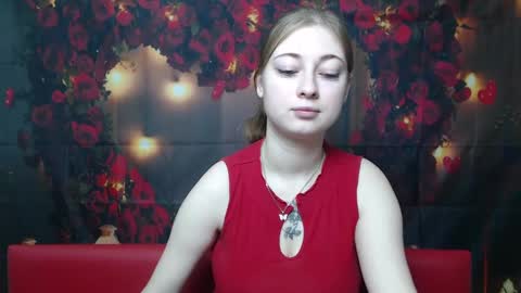 Snapshot of erikafanks chatting on January 31, 7:29 pm erikafanks online show from January 31, 7:29 pm