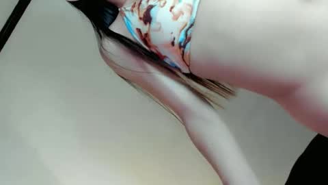 Snapshot of erikapearl_69 chatting on June 3, 4:48 am erika mae online show from June 3, 4:48 am