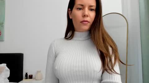 Erika online show from February 2, 9:41 am