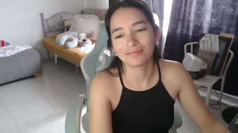 erina_1 online show from May 15, 5:42 pm