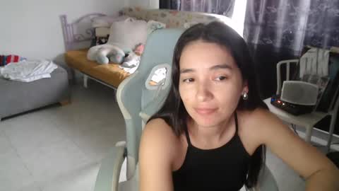 erina_1 online show from May 21, 6:26 pm