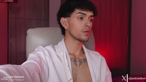   online show from April 15, 7:58 pm