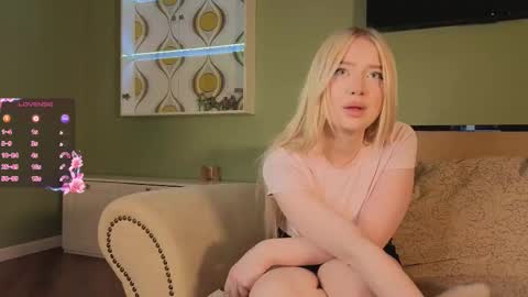 Chanel online show from March 18, 8:45 pm