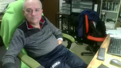 ernello online show from December 16, 10:59 pm