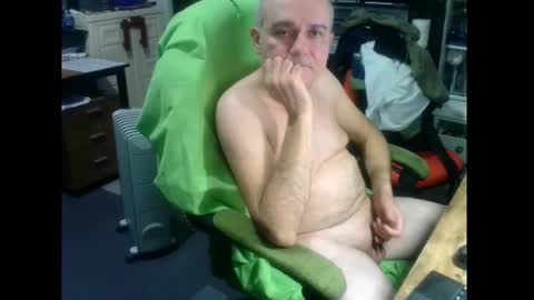 ernello online show from January 6, 7:06 pm