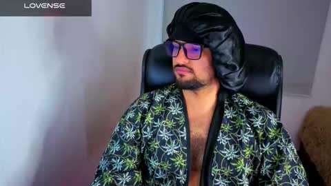 ernesto rodriguez 82 online show from February 13, 11:06 am