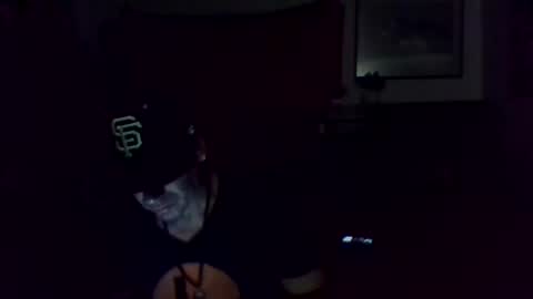 Snapshot of ernsmashin chatting on May 26, 4:30 am Ernsmashin online show from May 26, 4:30 am