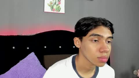 Snapshot of eros_lux1 chatting on April 29, 12:09 pm Eros Lux1 online show from April 29, 12:09 pm