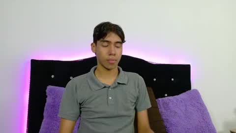 Snapshot of eros_lux1 chatting on June 9, 12:17 pm Eros Lux1 online show from June 9, 12:17 pm