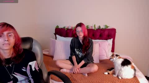Snapshot of eros_nyx_ chatting on June 8, 1:00 pm eros_nyx_ online show from June 8, 1:00 pm