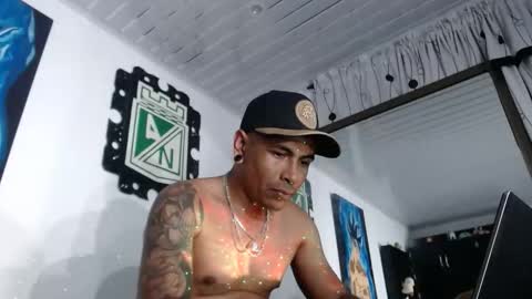 Snapshot of erosnigth chatting on February 12, 7:36 am Eros online show from February 12, 7:36 am