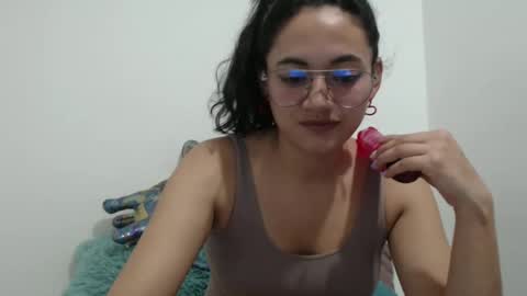 Snapshot of erotic_fusion_ chatting on January 27, 1:37 am erotic_fusion_ online show from January 27, 1:37 am