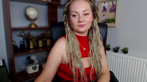 Snapshot of erotic_kaya chatting on December 4, 4:16 pm KAYA online show from December 4, 4:16 pm