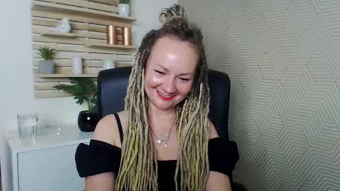 Snapshot of erotic_kaya chatting on September 29, 4:34 pm KAYA online show from September 29, 4:34 pm