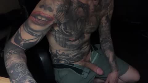 Snapshot of eroticcloseups chatting on February 18, 2:07 am Erotic CloseUps online show from February 18, 2:07 am