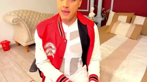 eryxmarlowe_ online show from October 19, 12:22 am