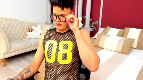eryxmarlowe_ online show from October 20, 12:00 am