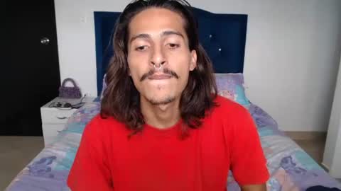 Snapshot of escanor_legendary chatting on December 13, 6:59 pm Scanor online show from December 13, 6:59 pm