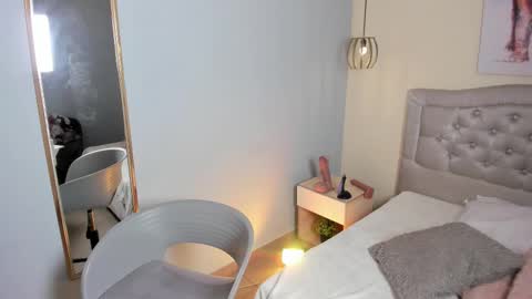 Escarlet online show from November 25, 12:49 pm