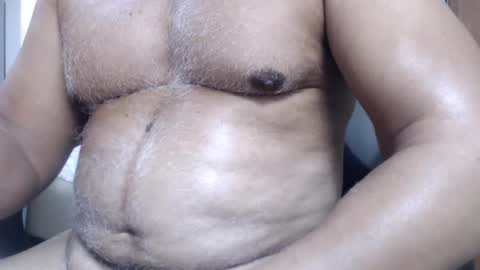 Snapshot of escorpion51 chatting on December 26, 12:57 am escorpion51 online show from December 26, 12:57 am