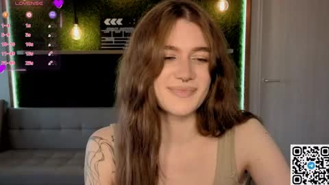 EshleGreen online show from April 16, 1:12 pm