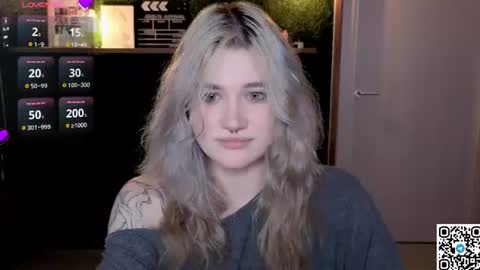 Snapshot of eshleeeygreen chatting on July 11, 9:05 pm EshleGreen online show from July 11, 9:05 pm