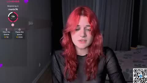 Snapshot of eshleeeygreen chatting on July 29, 10:30 pm EshleGreen online show from July 29, 10:30 pm