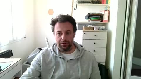 esibizionista 91 online show from April 21, 7:58 am