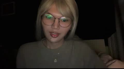 Chelliane online show from November 18, 5:34 am