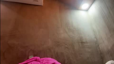 Chelliane online show from February 11, 2:44 pm