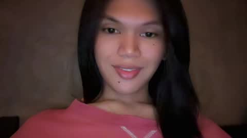 Snapshot of esilchan chatting on May 3, 7:03 am Chelliane online show from May 3, 7:03 am