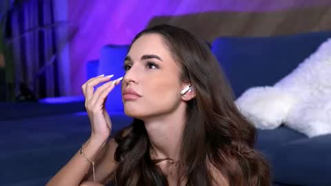 Snapshot of esmeainsley chatting on September 26, 11:42 pm Raluca  online show from September 26, 11:42 pm