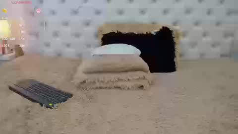 esmeralda  online show from September 10, 3:34 pm