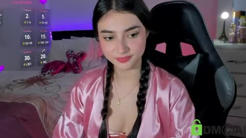 Snapshot of esmeralda_le chatting on May 22, 11:10 pm Esmeralda online show from May 22, 11:10 pm
