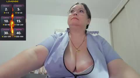 Snapshot of esmeraldo_mfc chatting on July 23, 1:58 am Esmeralda online show from July 23, 1:58 am