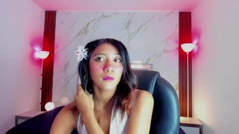 esperanzamora online show from May 11, 12:00 pm