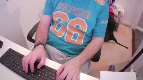 Snapshot of essex_wild chatting on December 24, 9:22 pm Morph online show from December 24, 9:22 pm